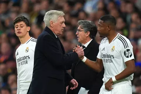 "أراكم قريبًا جدًا".. ألابا يوجه رسالة خاصة بعد جراحة الغضروف